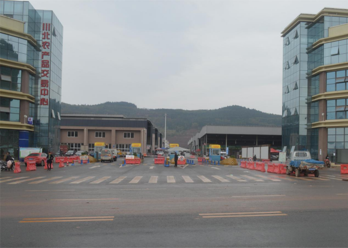 ���Ŷ��³��׷�һ�и� �ϳ䴨��ũ��Ʒ�������޹�˾����