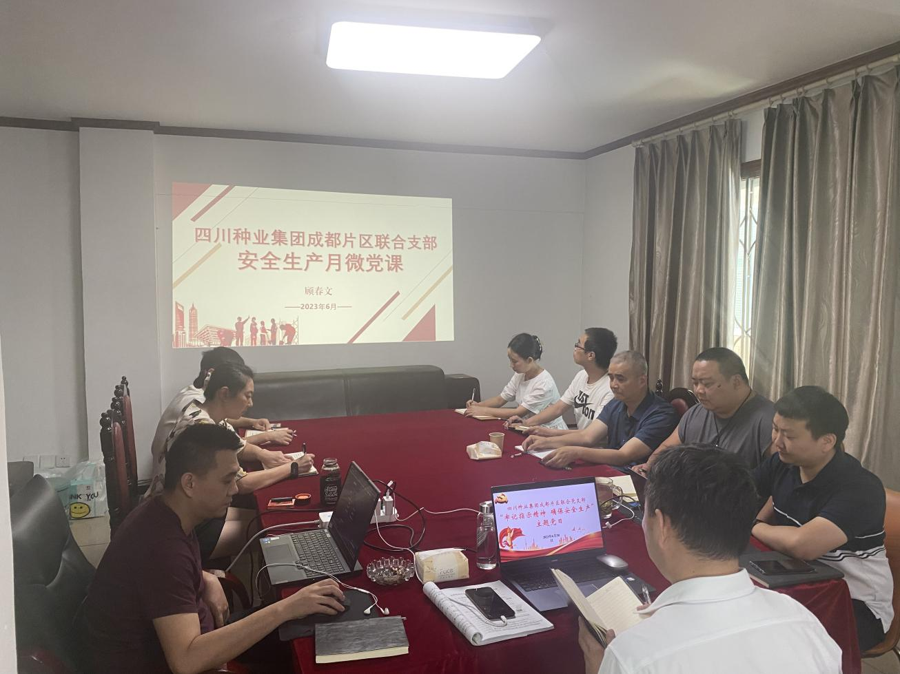 �ɶ�Ƭ�����м�ָʾ����  ȷ���徲���������⵳���˶�.png