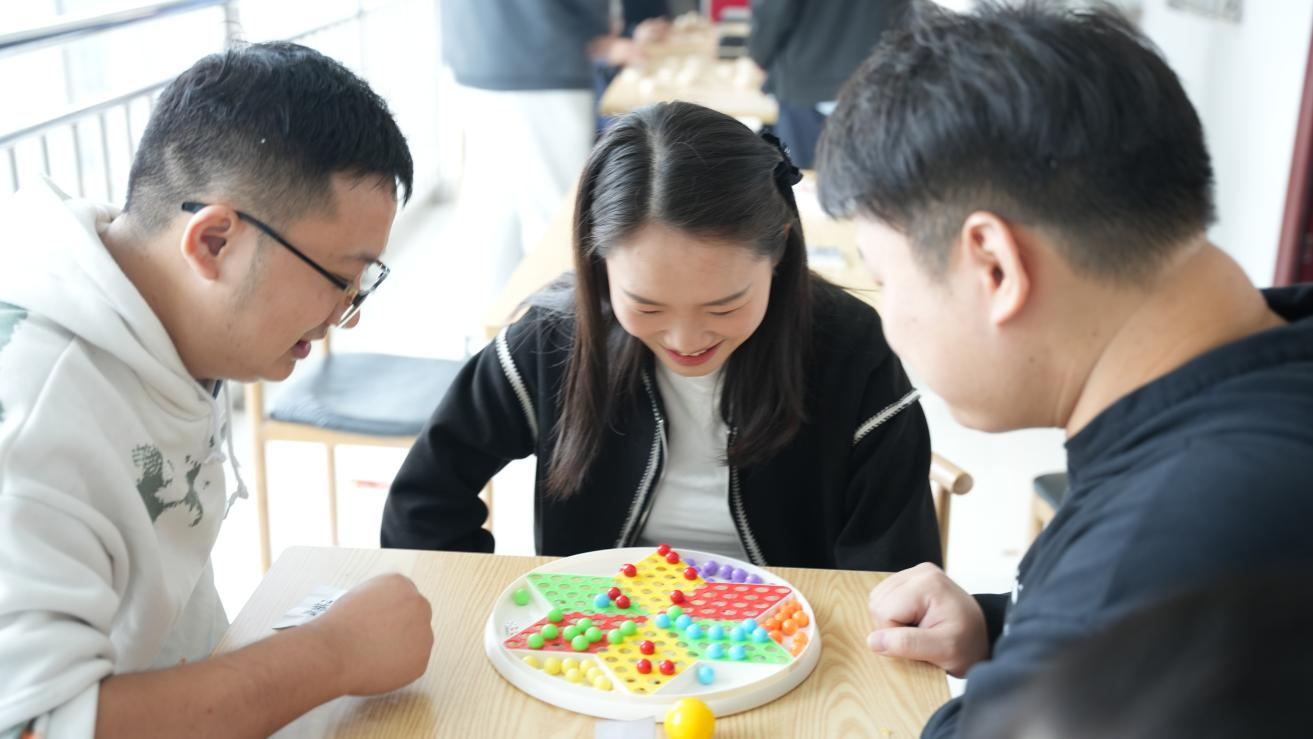 ������˾������С����ھ�ҵ ��������������˶�2.png