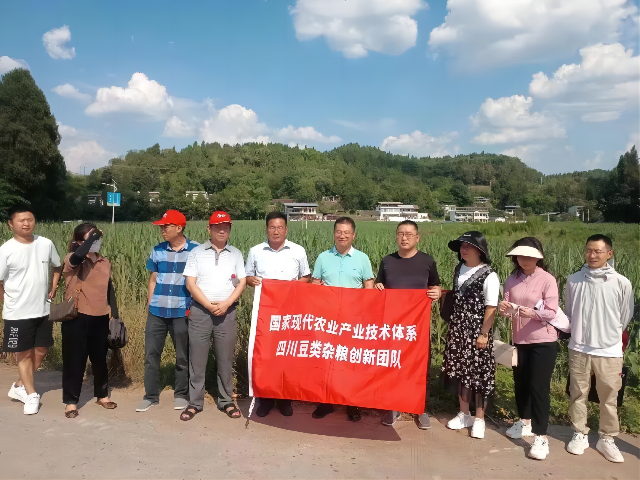 652e4cb9cc8e9.jpg 2.jpg