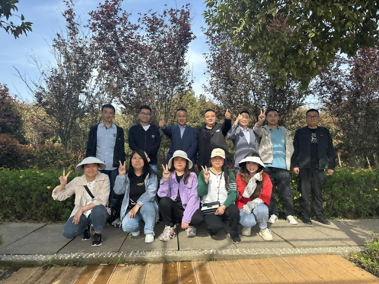 ������˾��չ��̤���ʹ�����������ӵ����Ȼ�����⹤���˶�