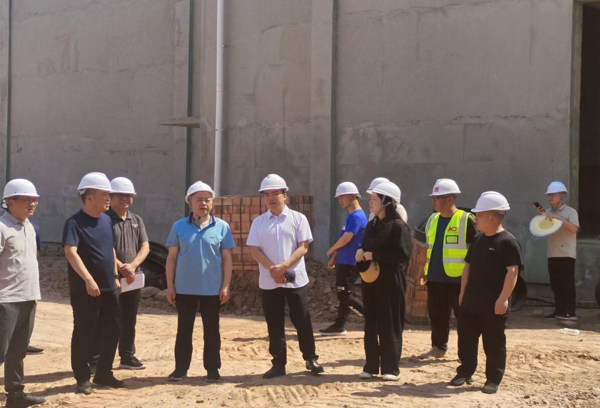 ��̨���˴�ί������������һ��ר�������о����˾�������ֳ���Ŀ