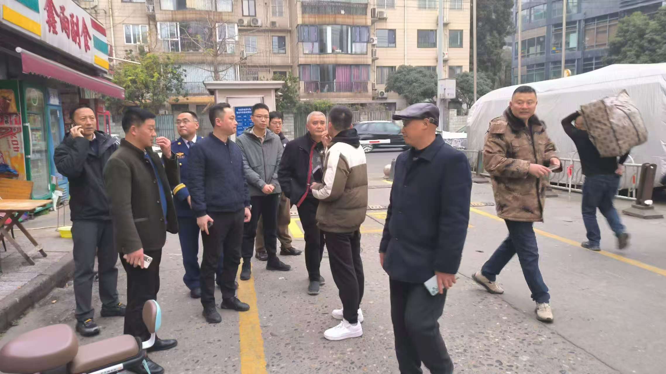 �ɶ�Ƭ����չ���ڽ�ǰ�徲���