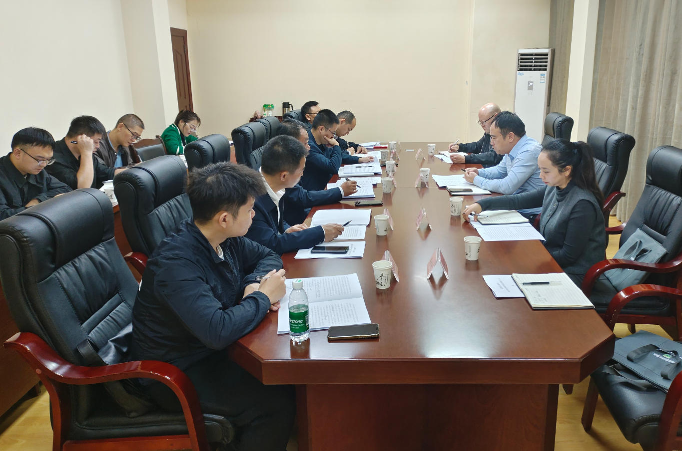 ����ũ�ƹ�˾����ʤ������������չ����ȫ��ҵ��������̸��